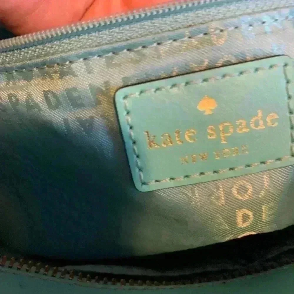 Kate Spade New York Tote Handbag Aqua Color. - Picture 14 of 16
